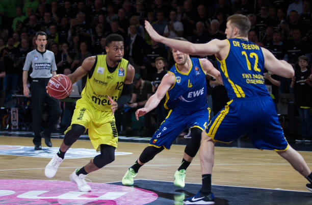 天空体育：利物浦拥有本-多克的回购条款