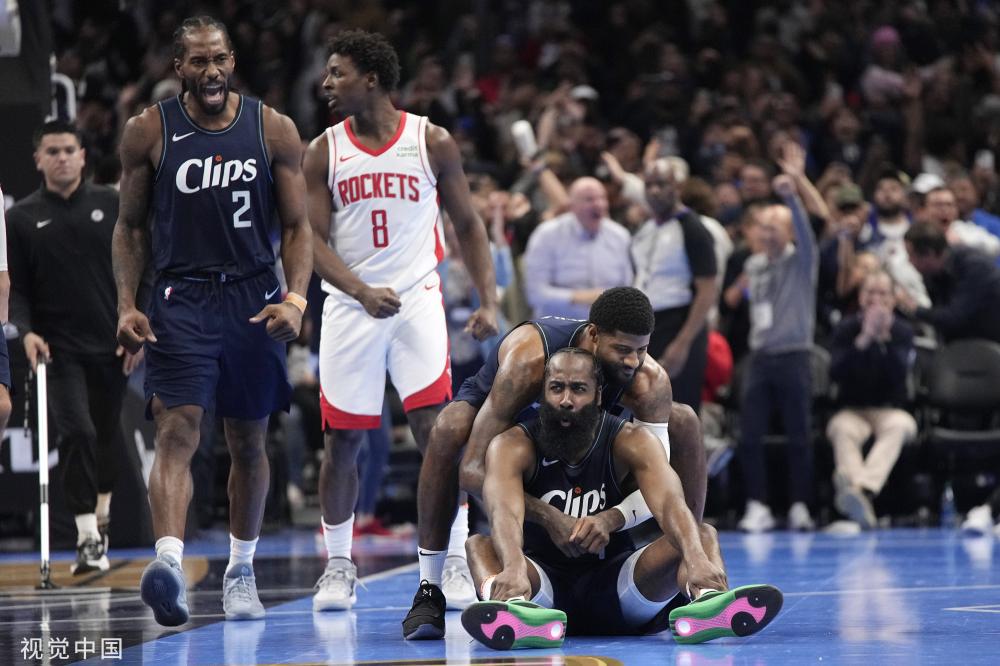 瓦科是自2013赛季的武磊之后，首位单赛季中超3次戴帽的球员