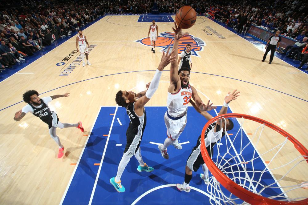 瓦科是自2013赛季的武磊之后，首位单赛季中超3次戴帽的球员